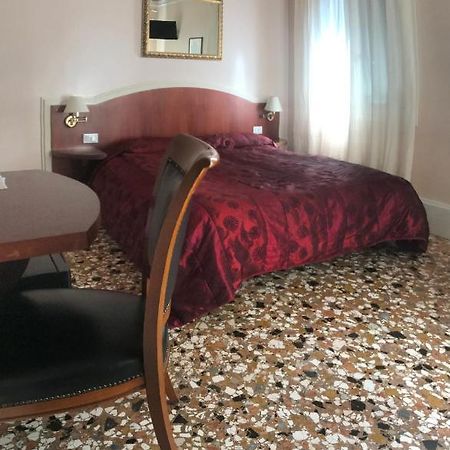 B&B A Le Boteghe Velence Kültér fotó